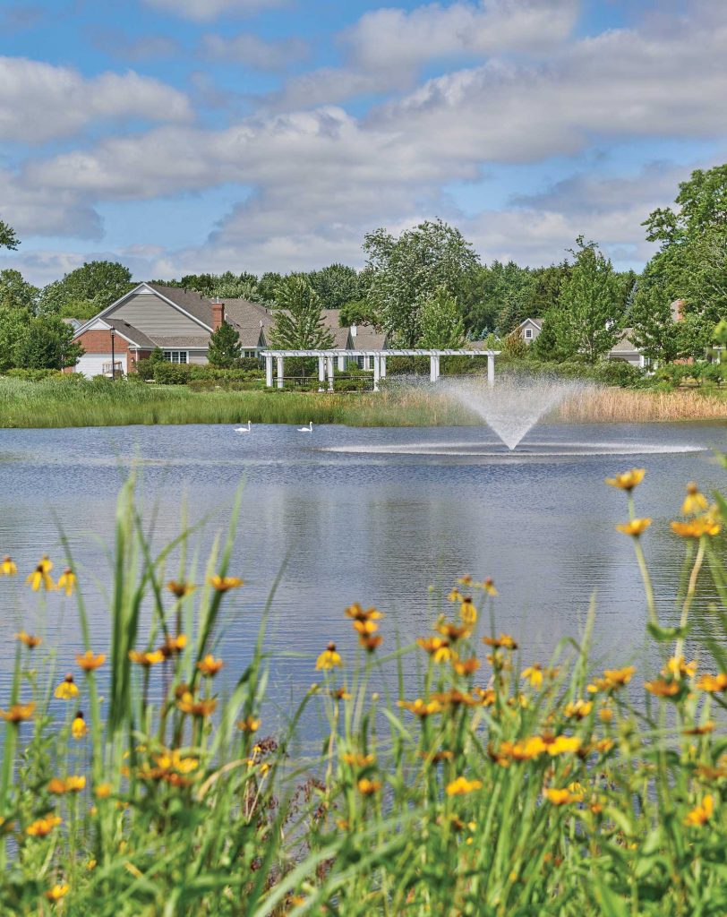 Lake Forest Place exterior fountain