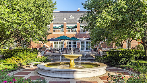 Lake Forest Place senior living campus